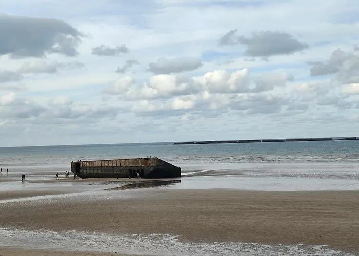 A 50 M De La Mer, Ideal Famille Lejlighed *