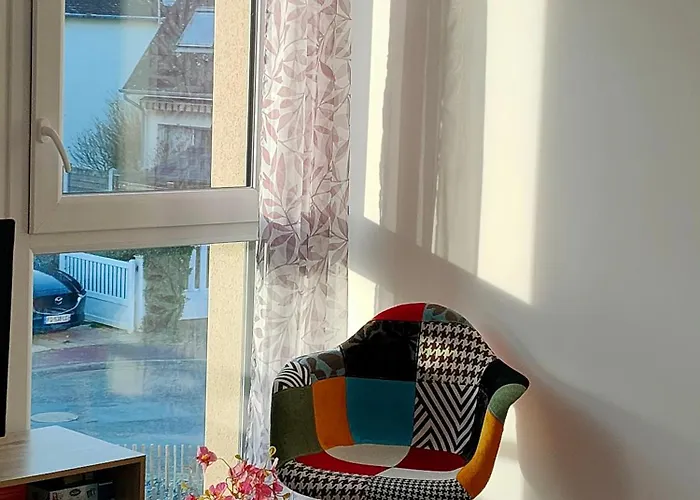 A 50 M De La Mer, Ideal Famille