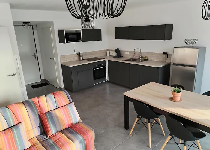 A 50 M De La Mer, Ideal Famille Lejlighed *